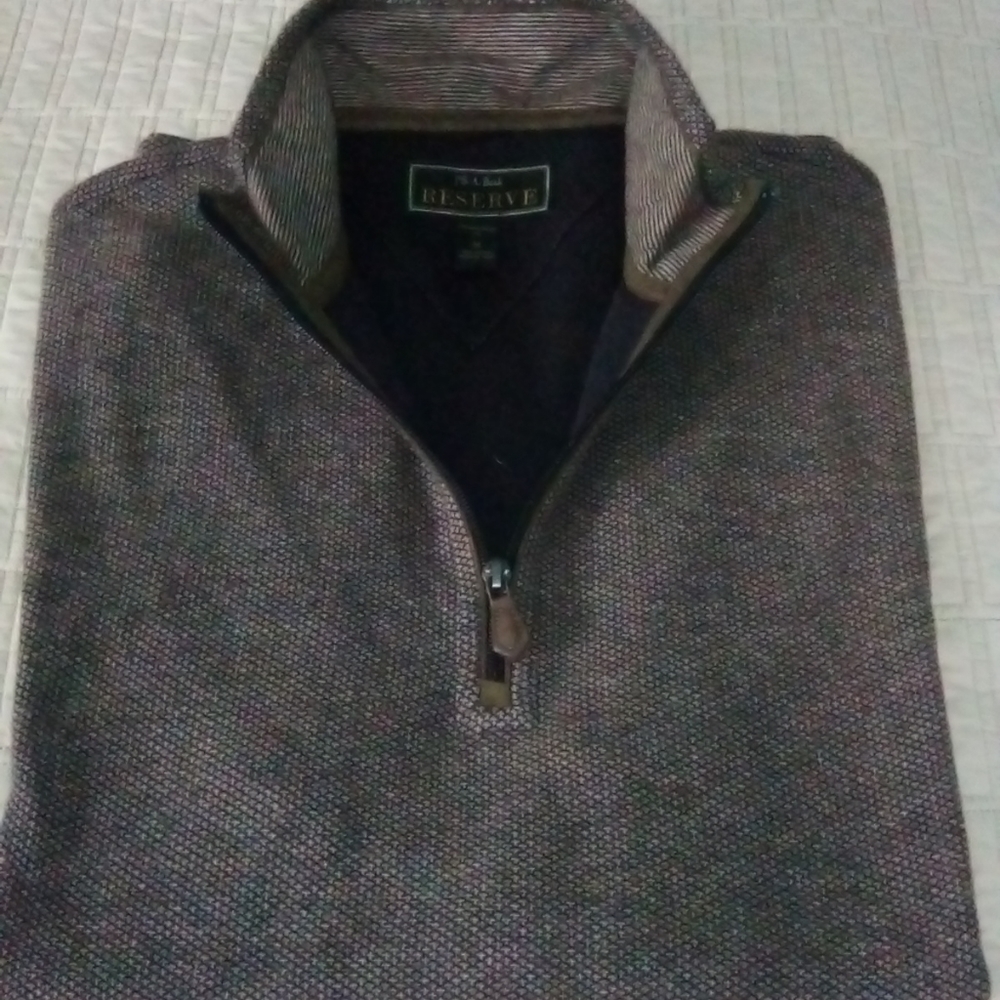 Jos A.Bank Reserve Collection 100% Cotton Sweater Medium.